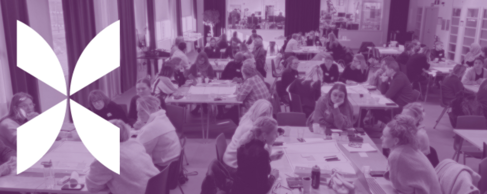 Ett 50-tal personer som workshoppar i mindre grupper
